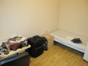 Bed is still pillow-less