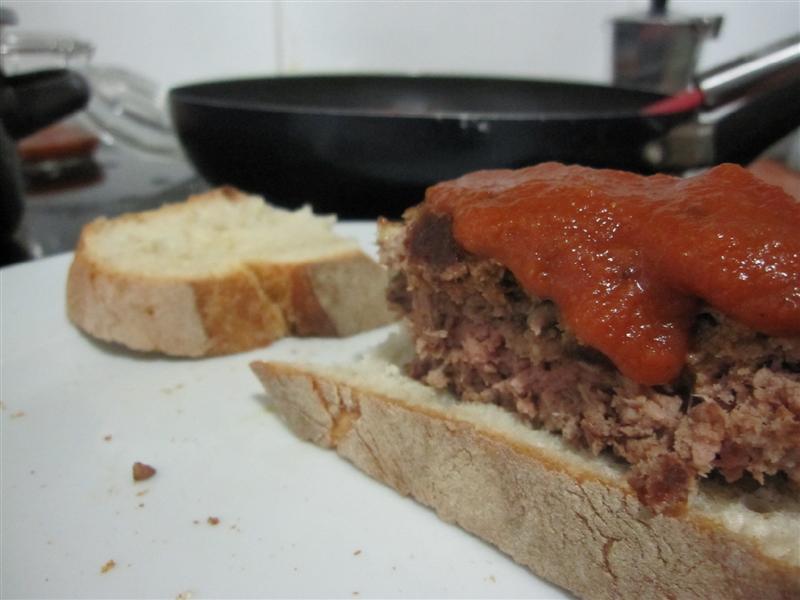 burger-and-ketchup